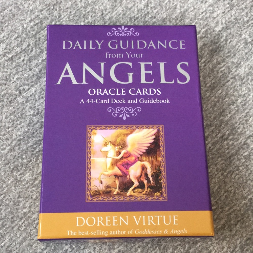 TAROT DAILY GUIDANCE FROM YOUR ANGELS - Oracle cards by Doreen Virtue